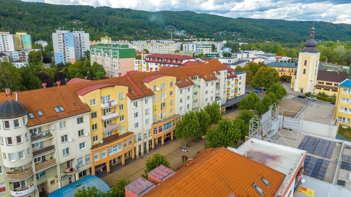 Nebytový priestor Púchov, Pešia zóna ul. Moyzesova, 77,50 m2 — foto 3