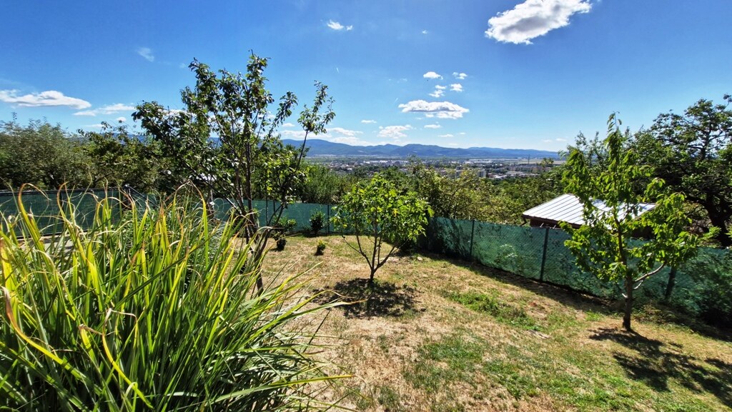 Záhradná chata s príslušenstvom a pozemkom 402 m2 - Nové Mesto n/V — foto 24