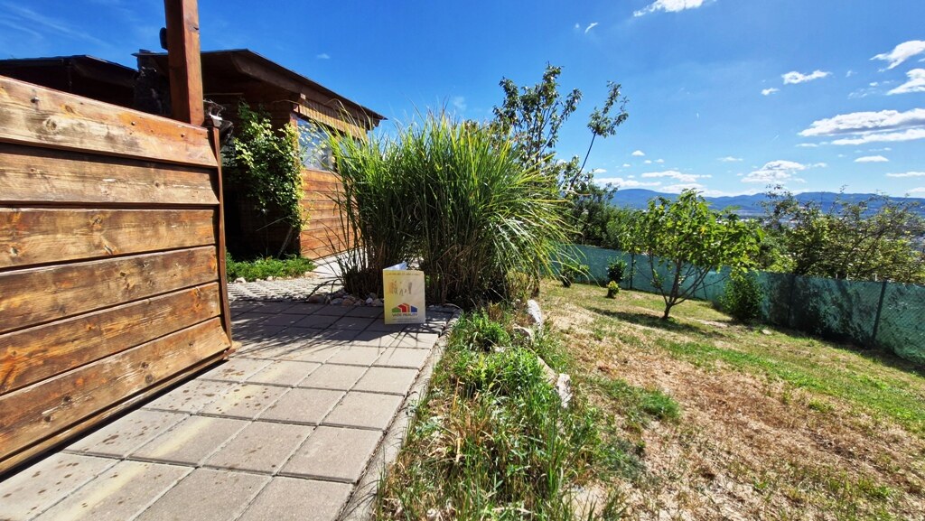Záhradná chata s príslušenstvom a pozemkom 402 m2 - Nové Mesto n/V — foto 9