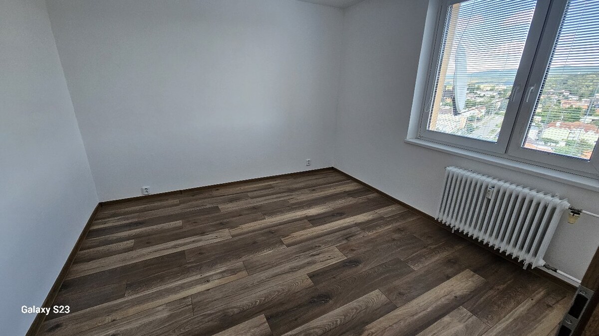 PRENÁJOM Moderný 3-izbový byt po rekonštrukcii v Piešťanoch — foto 3