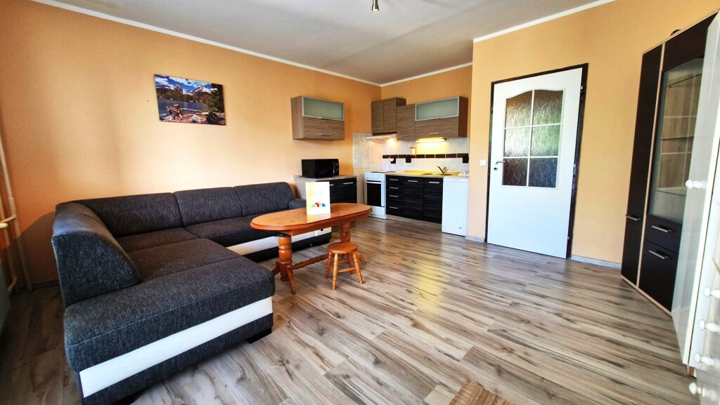 Na predaj priestranná garsónka 34 m2 + veľký balkón - Nové Mesto n/V — foto 4