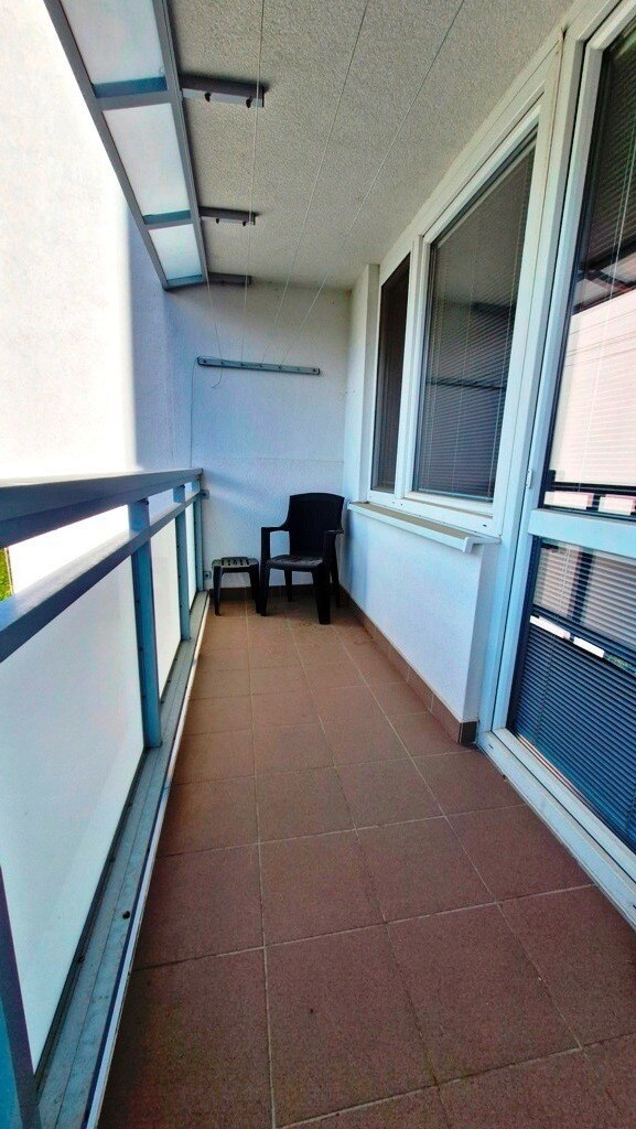 Na predaj priestranná garsónka 34 m2 + veľký balkón - Nové Mesto n/V — foto 5