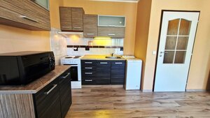 Na predaj priestranná garsónka 34 m2 + veľký balkón - Nové Mesto n/V — foto 7