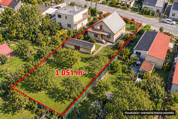DOM S POTENCIÁLOM A VEĽKOU ZÁHRADOU – PREJTA, POZEMOK 1 050 m²