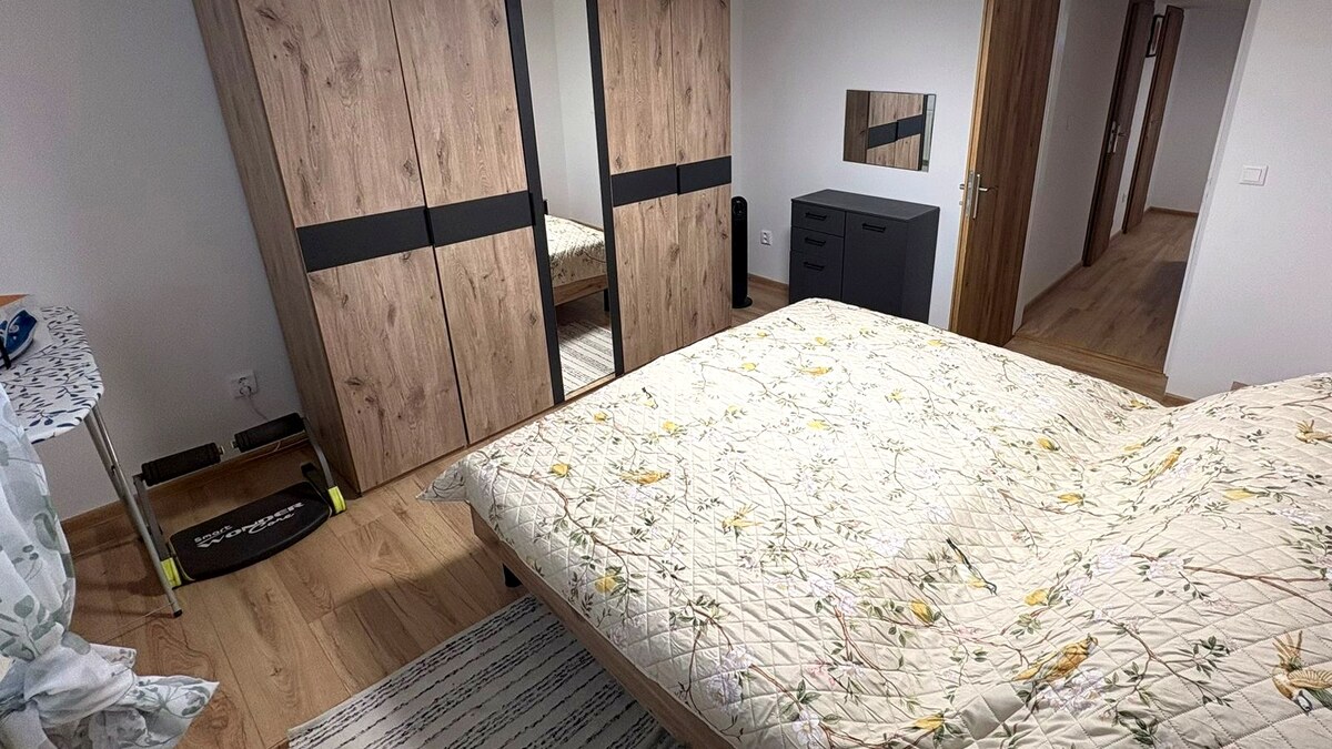 Útulné a kompletne zariadené bývanie v rodinnom dome so záhradkou – Pi — foto 8