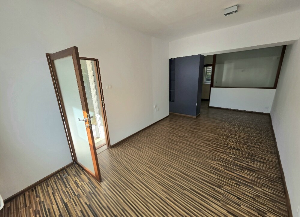 PRENÁJOM Bánovce nad Bebravou/2 IZBOVÝ BYT/CENTRUM-STRED/70m2 — foto 4