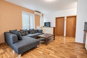 Na prenájom 2-izbový byt, 47 m², klimatizovaný, Odborárska ul., BA III — foto 2