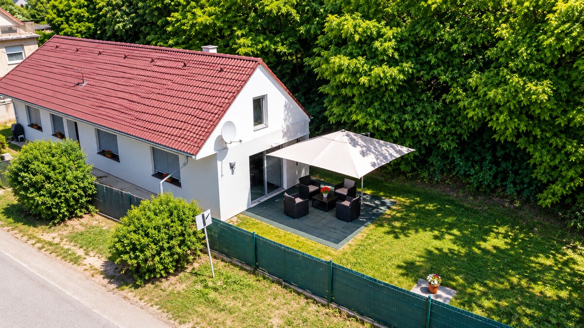 ZREKONŠTRUOVANÝ A ZARIADENÝ DOM 2 + kk • POZEMOK 1 112 m² • LÚKA — foto 15