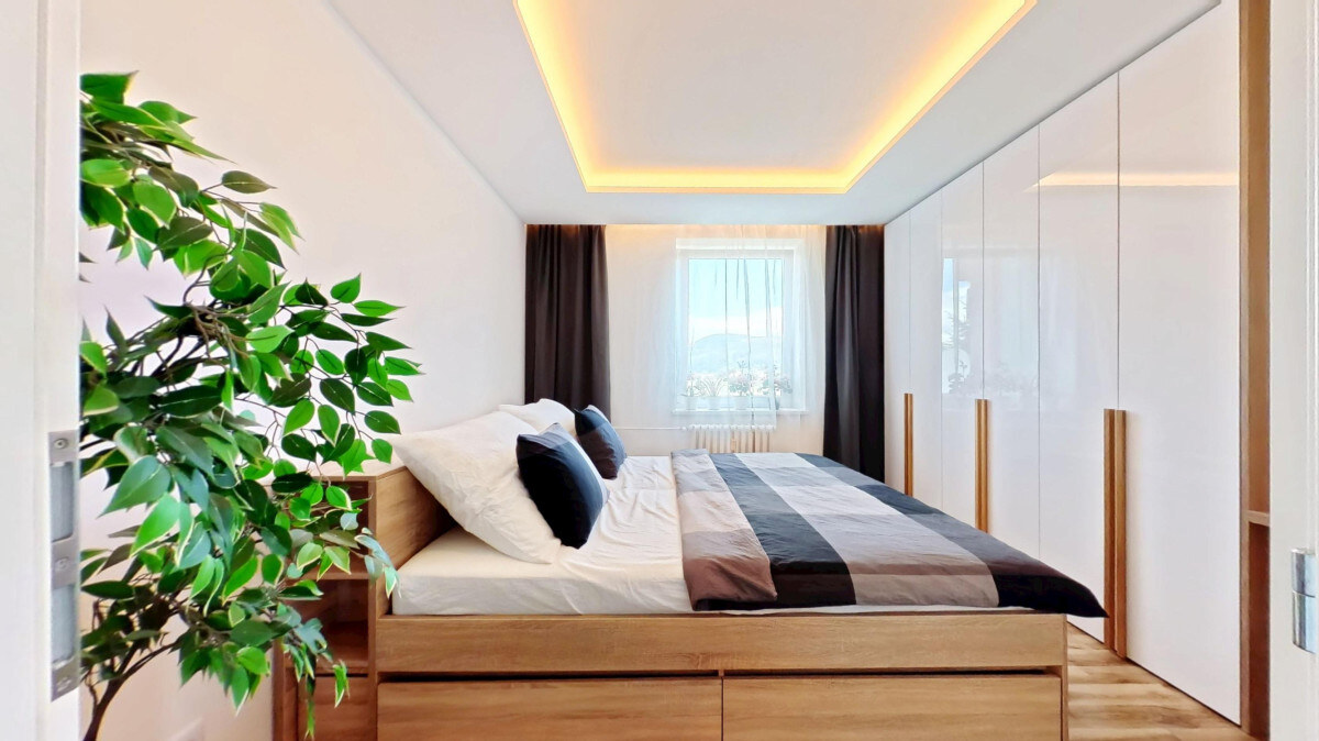 Priestranný 3i byt po luxusnej rekonštrukcii — foto 8