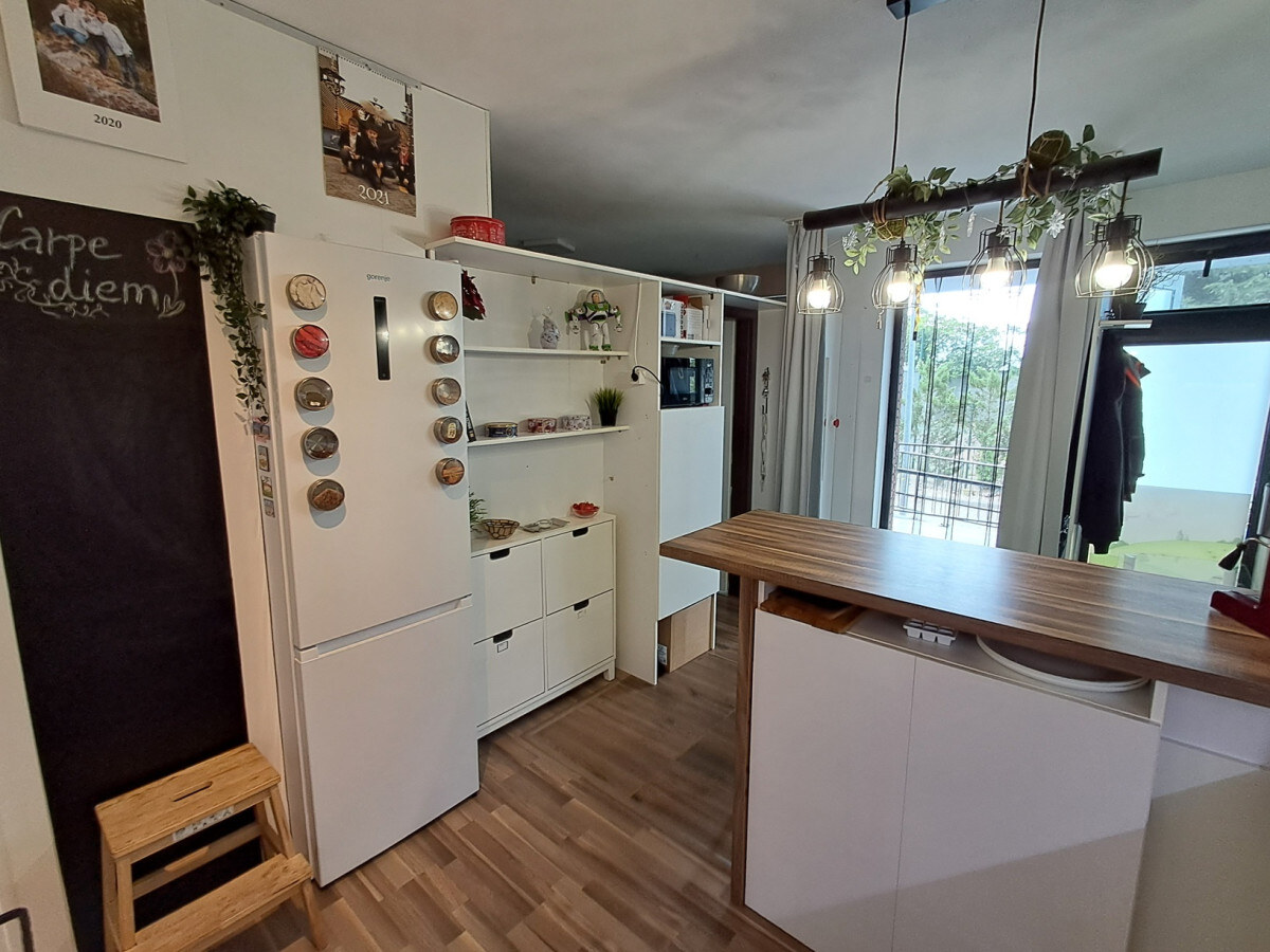 Priestranný priestor s terasou v Rusovciach – bývanie, podnikanie aj investícia v jednom — foto 5