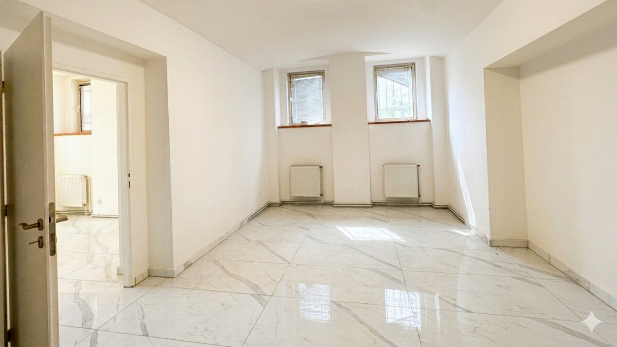 Priestranný byt 3+KK v historickom centre Teplíc - 106 m² po kompletnej rekonštrukcii — foto 3