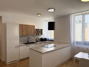 Priestranný 2-izbový byt (66 m²) v lukratívnej lokalite Bratislava – Koliba — foto 2