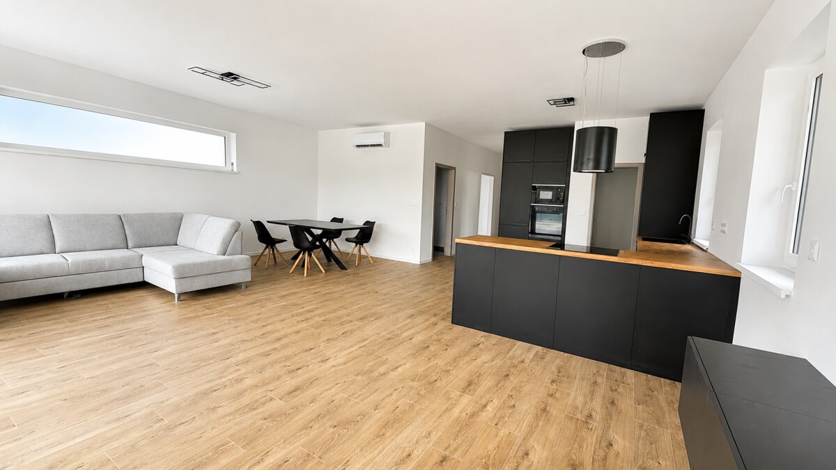 Moderný 5-izbový rodinný dom Orechová Potôň — foto 2
