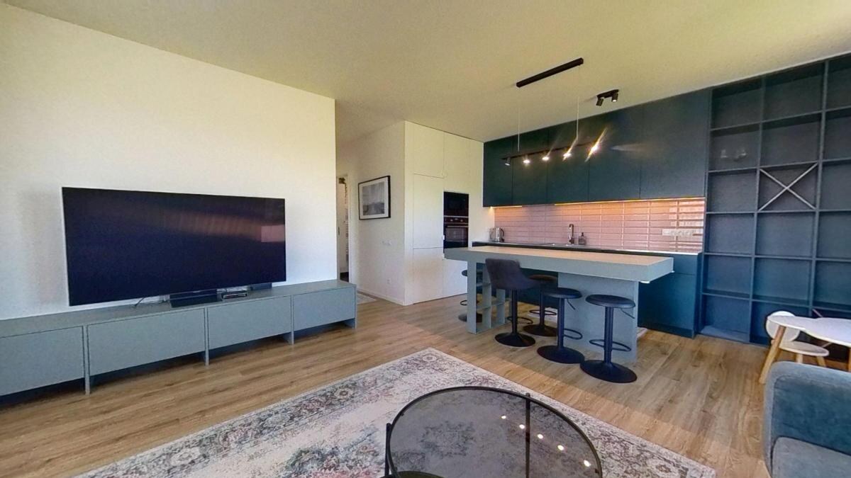 Prenájom moderného 3-izbového bytu s balkónom v projekte Bory — foto 8
