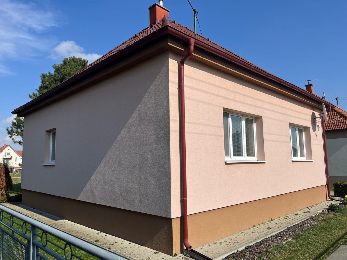 Starší rodinný dom po čiastočnej rekonštrukcii, pozemok 555 m2 — foto 9