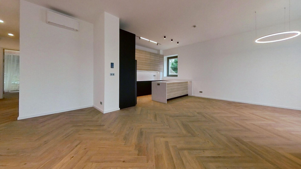 Nadštandardný klimatizovaný 5i byt 160 m2 + záhrada 100 m2, Holubyho ul. — foto 6