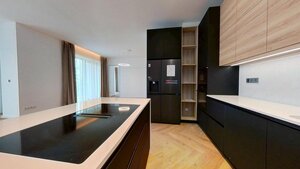 Nadštandardný klimatizovaný 5i byt 160 m2 + záhrada 100 m2, Holubyho ul. — foto 1