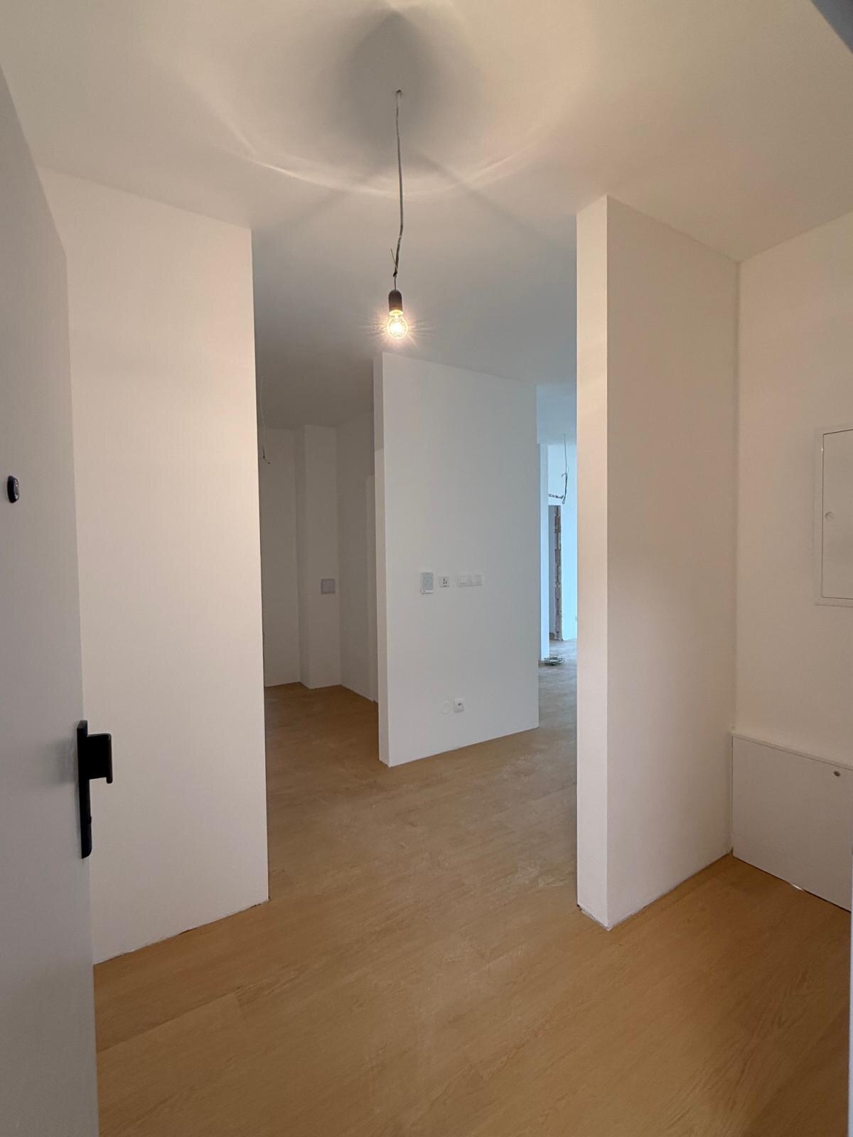 Skolaudované - 4 izb. byt s veľkou predzáhradkou - Winehills — foto 6