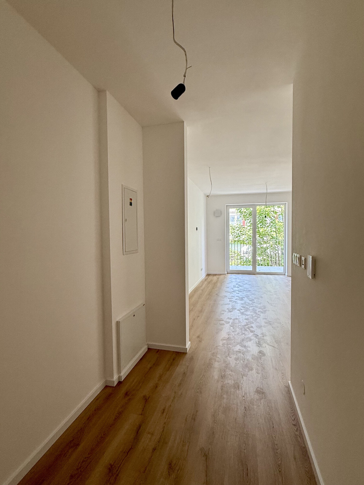 Skolaudované - praktický 1 izb.byt s balkónom v top lokalite — foto 6