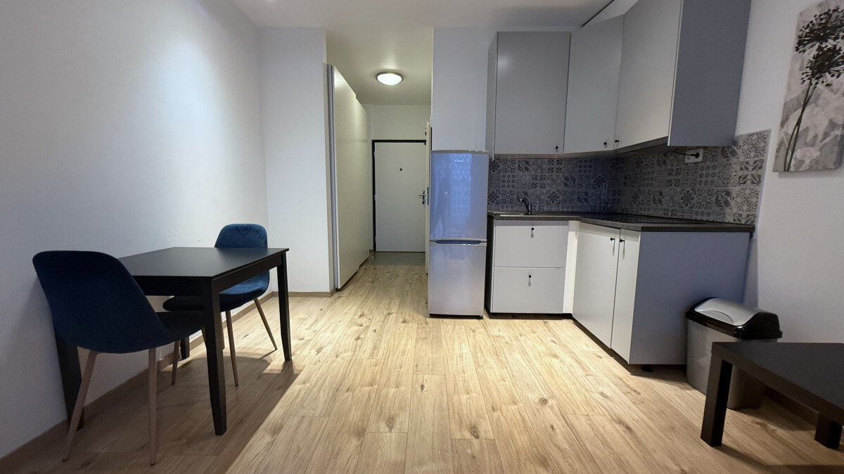 Zariadený 1i byt s balkónom, novostavba 2017 Slnečnice, parkovacie miesto — foto 5