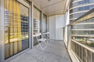 Klimatizovaný 2 izbový byt s terasou v Eurovea Tower, 1x parkovanie — foto 8