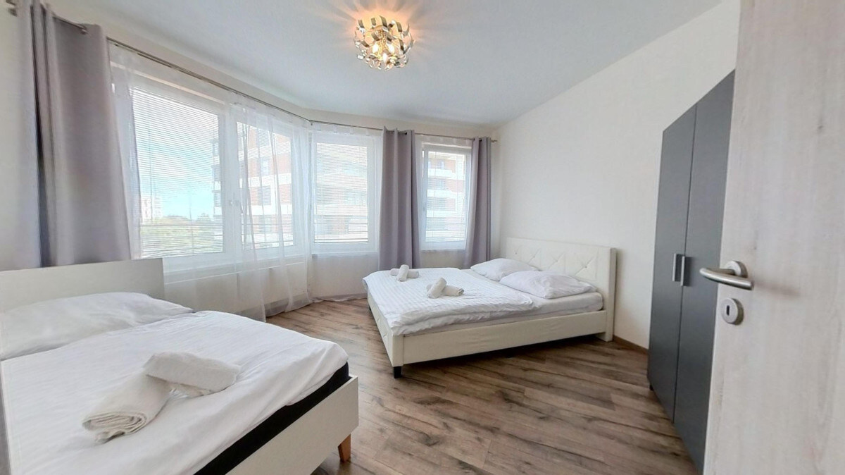 Rezervované - Klimatizovaný 2i byt s balkónom, novostavba 2019, parkovacie miesto — foto 10