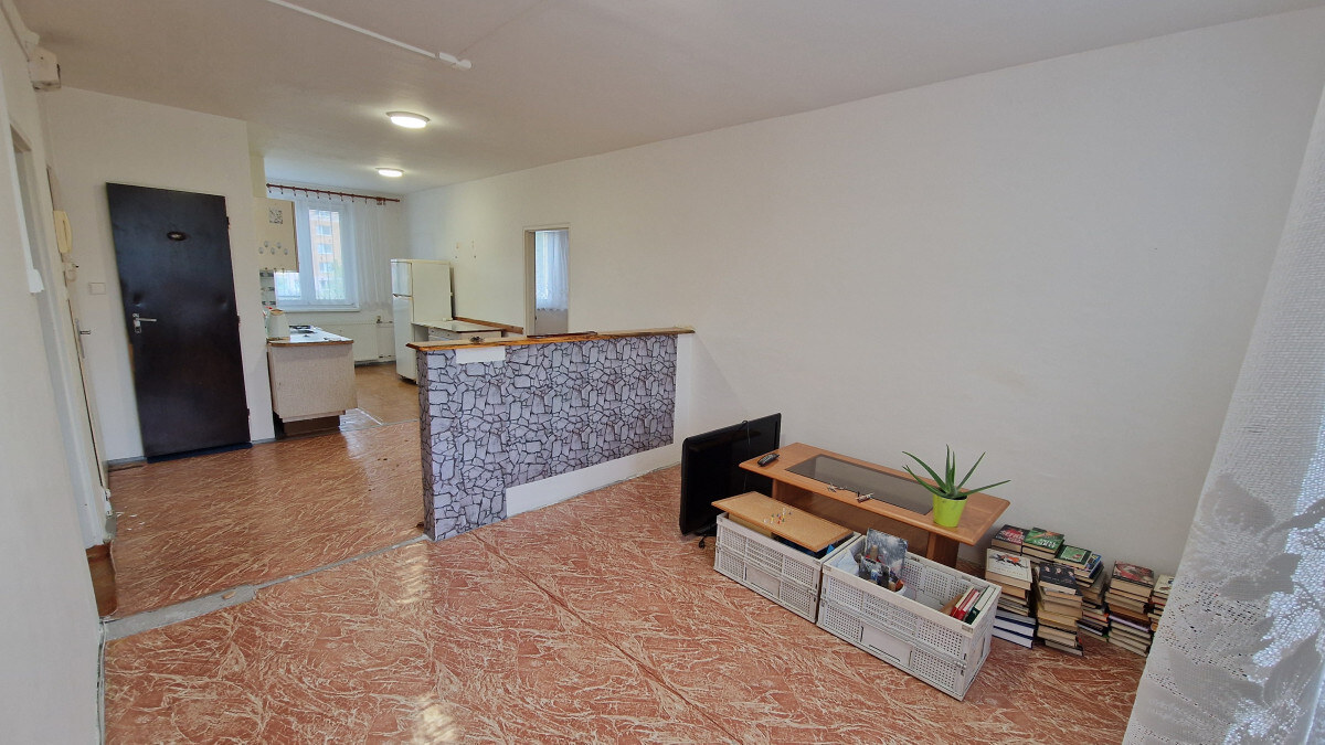3 izbový byt po čiastočnej rekonštrukcii z r. 2004, Mier — foto 7