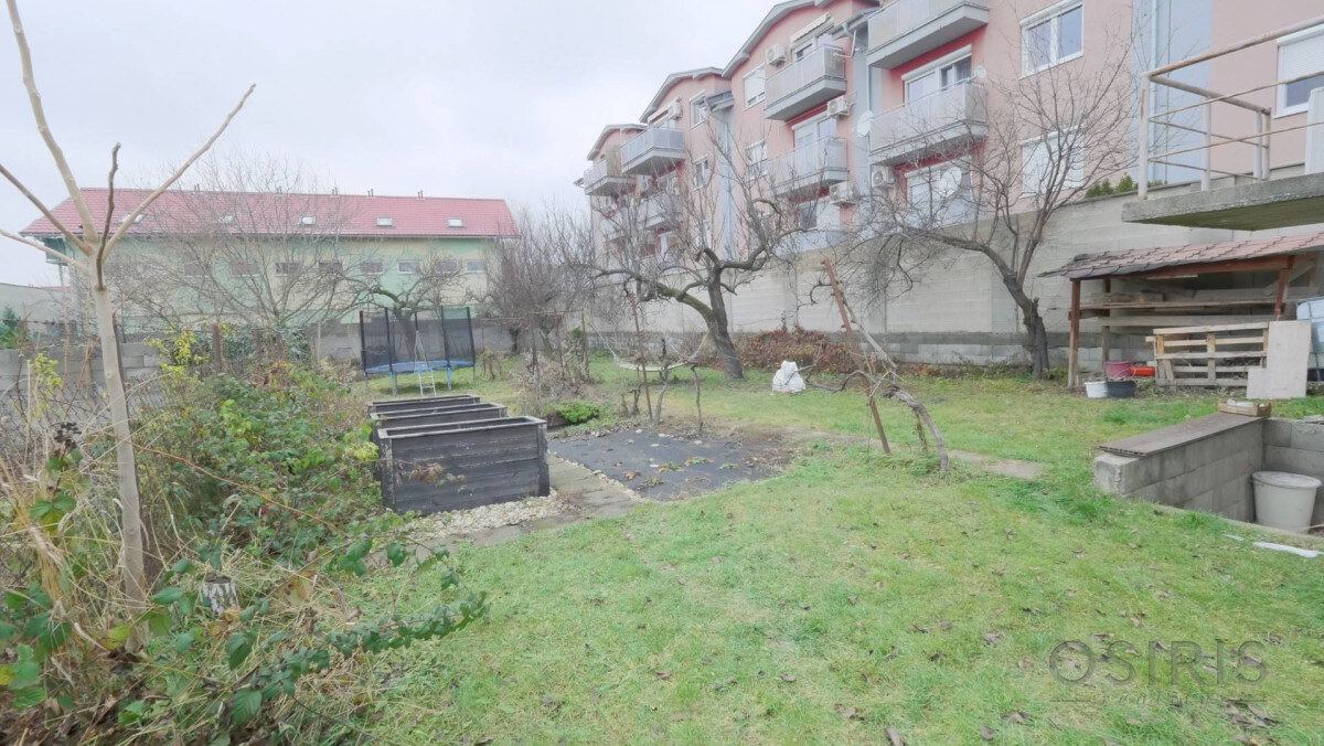 Stavebný pozemok 2319 m2, 2x Rodinný dom, 2x skladový priestor, Nákovná ul. — foto 10