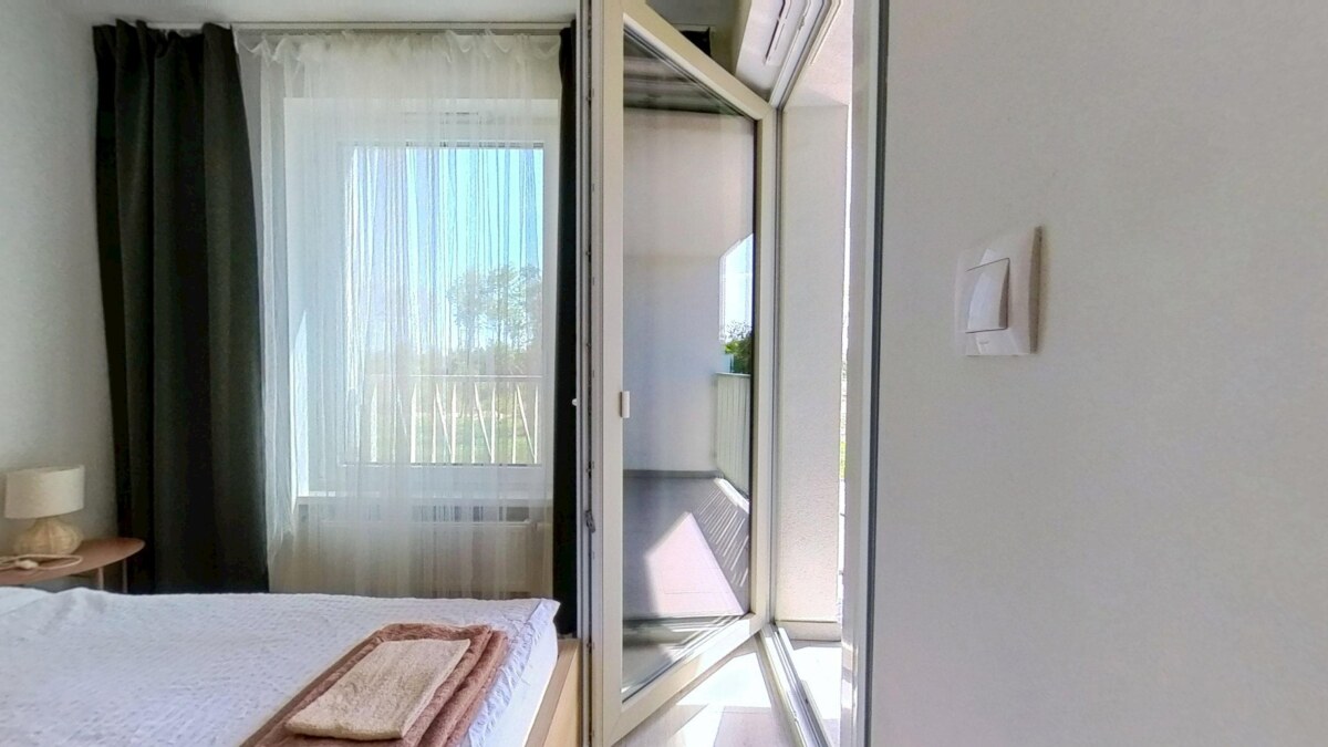 Na prenájom kompletne zariadený 2-izbový byt s terasou v projekte MORUŠE — foto 26