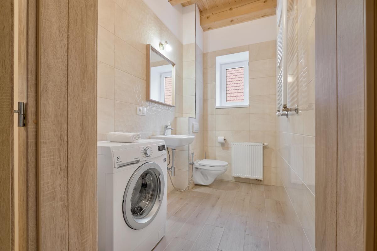 Lukratívny apartmánový dom s rozlohou pozemku 1684 m2 — foto 13