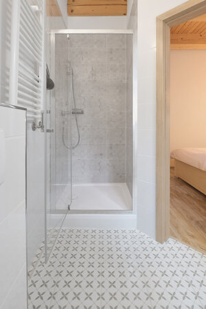 Lukratívny apartmánový dom s rozlohou pozemku 1684 m2 — foto 7