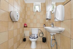 VÝNIMOČNÁ INVESTIČNÁ PRÍLEŽITOSŤ V PIEŠŤANOCH – POLYFUNKČNÁ BUDOVA SO ZABEHNUTOU ZDRAVOTNÍCKOU PREVÁDZKOU — foto 8