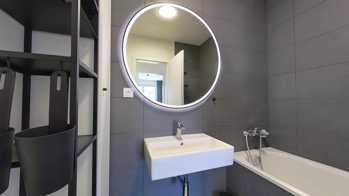 Moderný, klimatizovaný 3-izbového bytu s balkónom v projekte Bory — foto 17