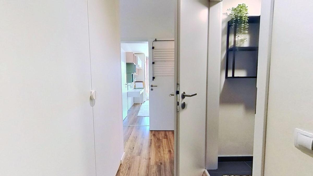 Moderný, klimatizovaný 3-izbového bytu s balkónom v projekte Bory — foto 28