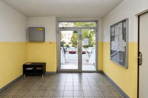 Veľkorysý svetlý 2-izbový byt s balkónom v Ružinove – Čmelíkova — foto 16